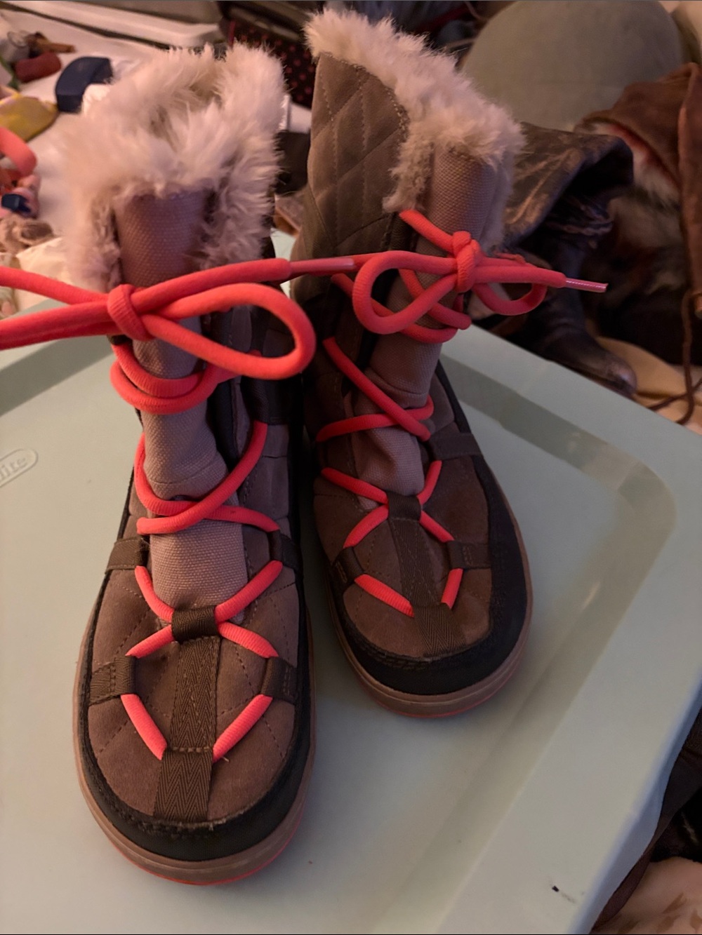 Excellent Condition Sorel Winter Boots W/ Orange Laces and Fur Collar!! Worn x4